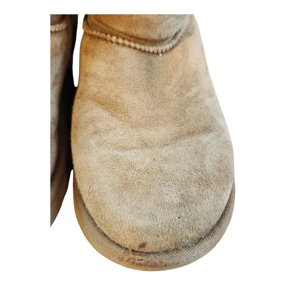 Ugg kids girls short boots‎ sz 5 brown sheepskin and leather